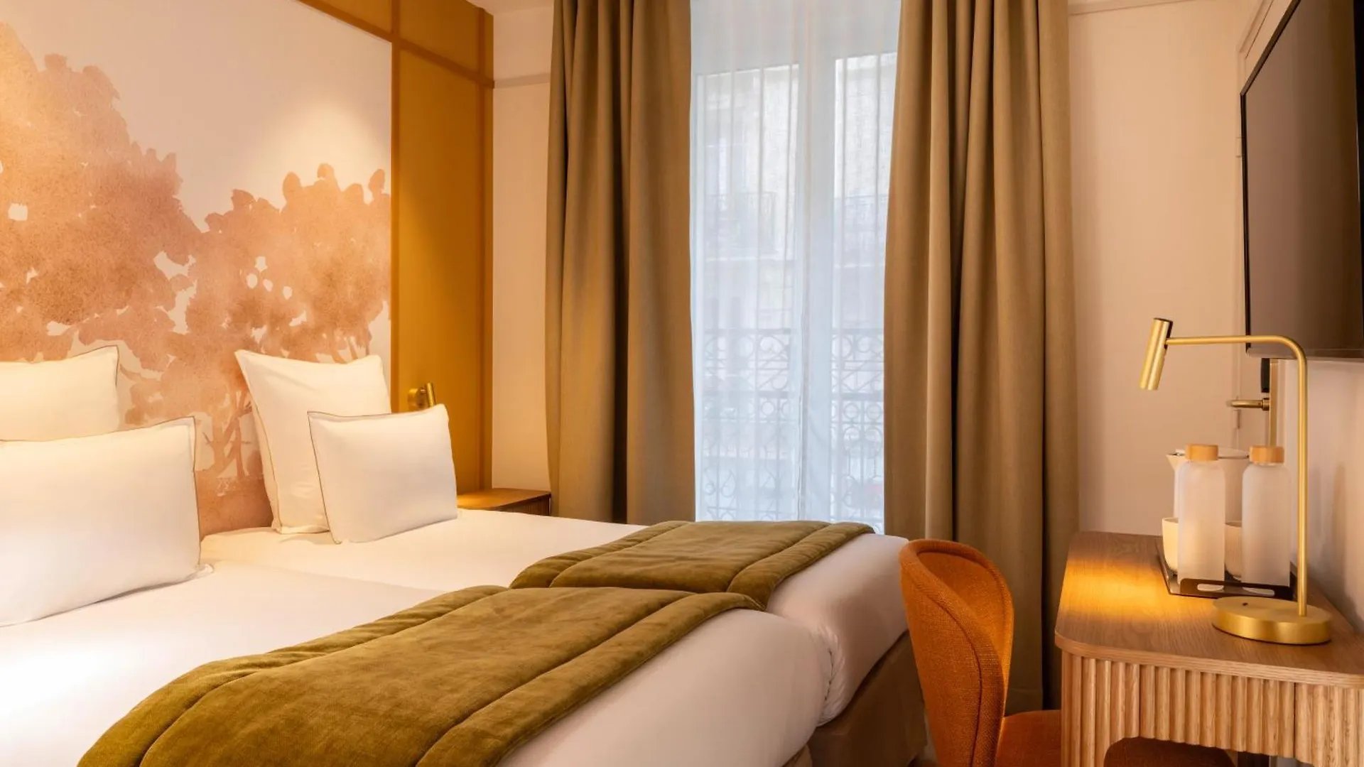 Hotel Le Cardinal Paris