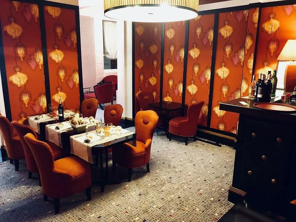 Hotel Le Cardinal Paris 4*,