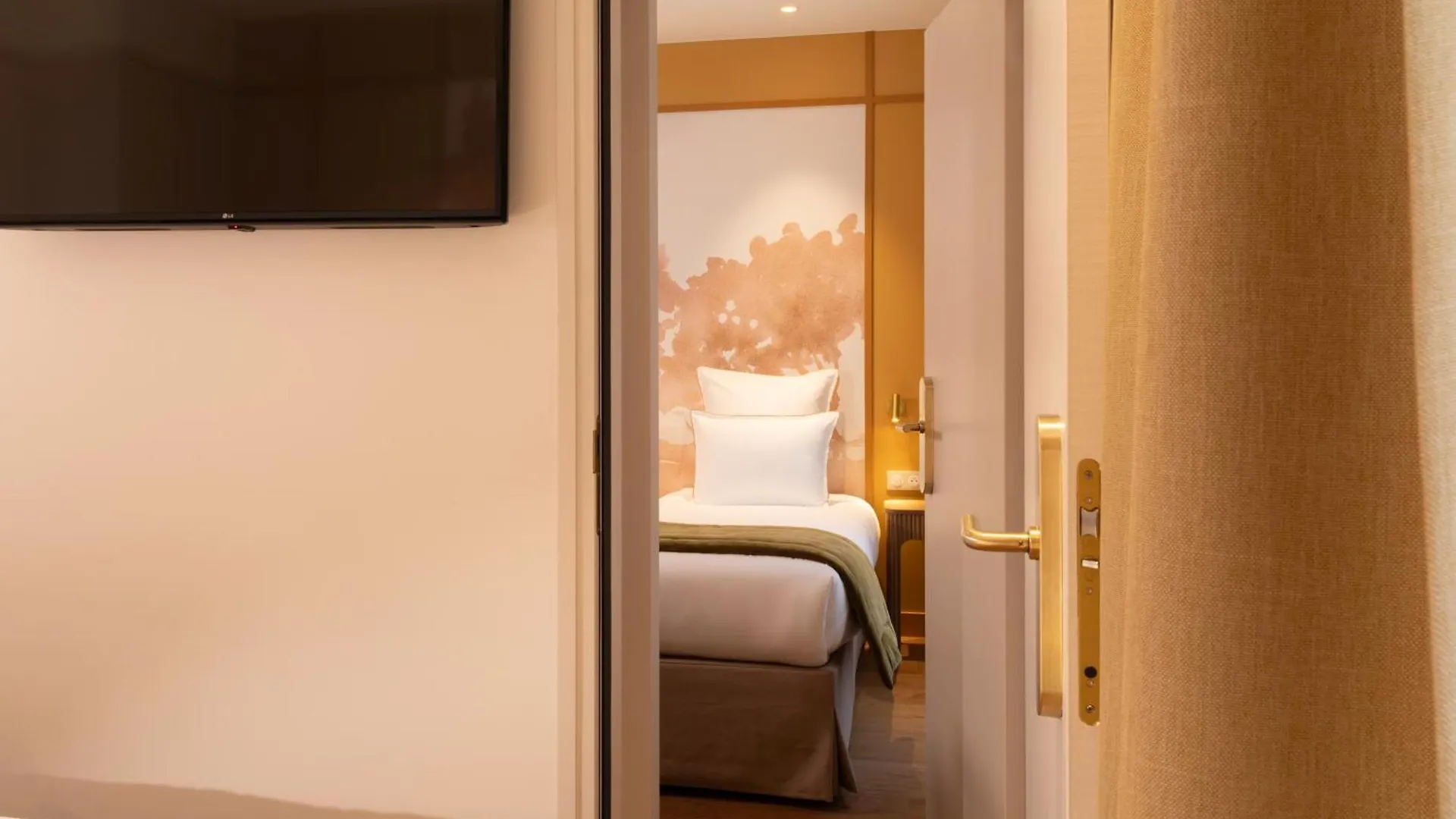 Hotel Le Cardinal Paris 4*,