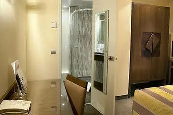 Hotel Le Cardinal Paris